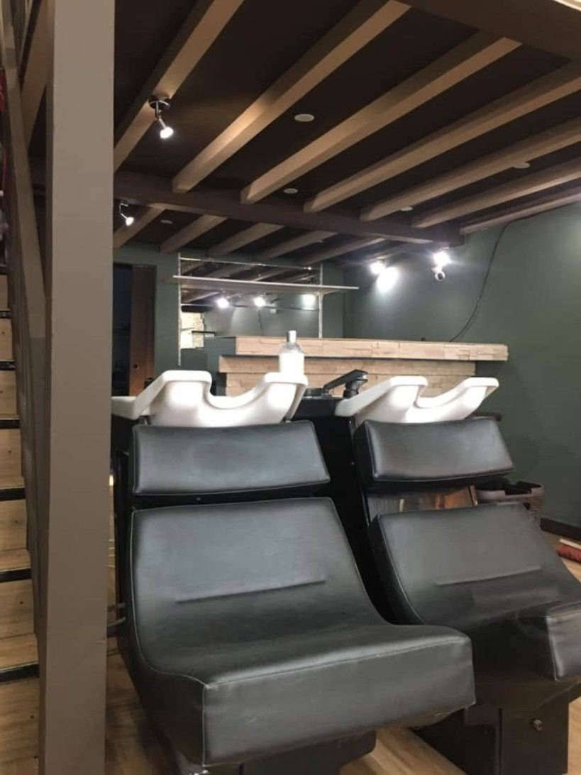 Bacs de lavage d'un salon de coiffure